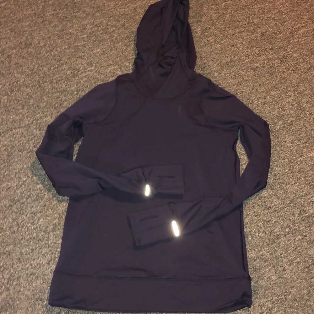 Lululemon Cadence Crusher size 4 navy blue